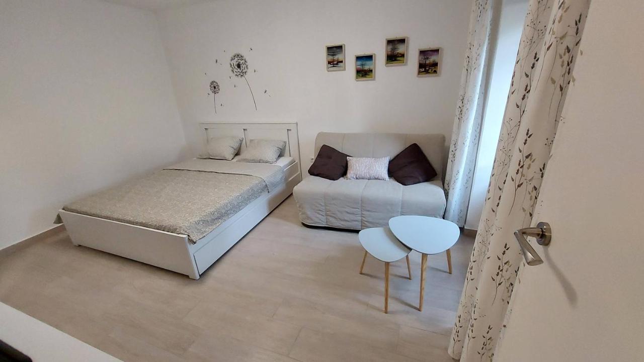Apartma Rizana Dekani 外观 照片